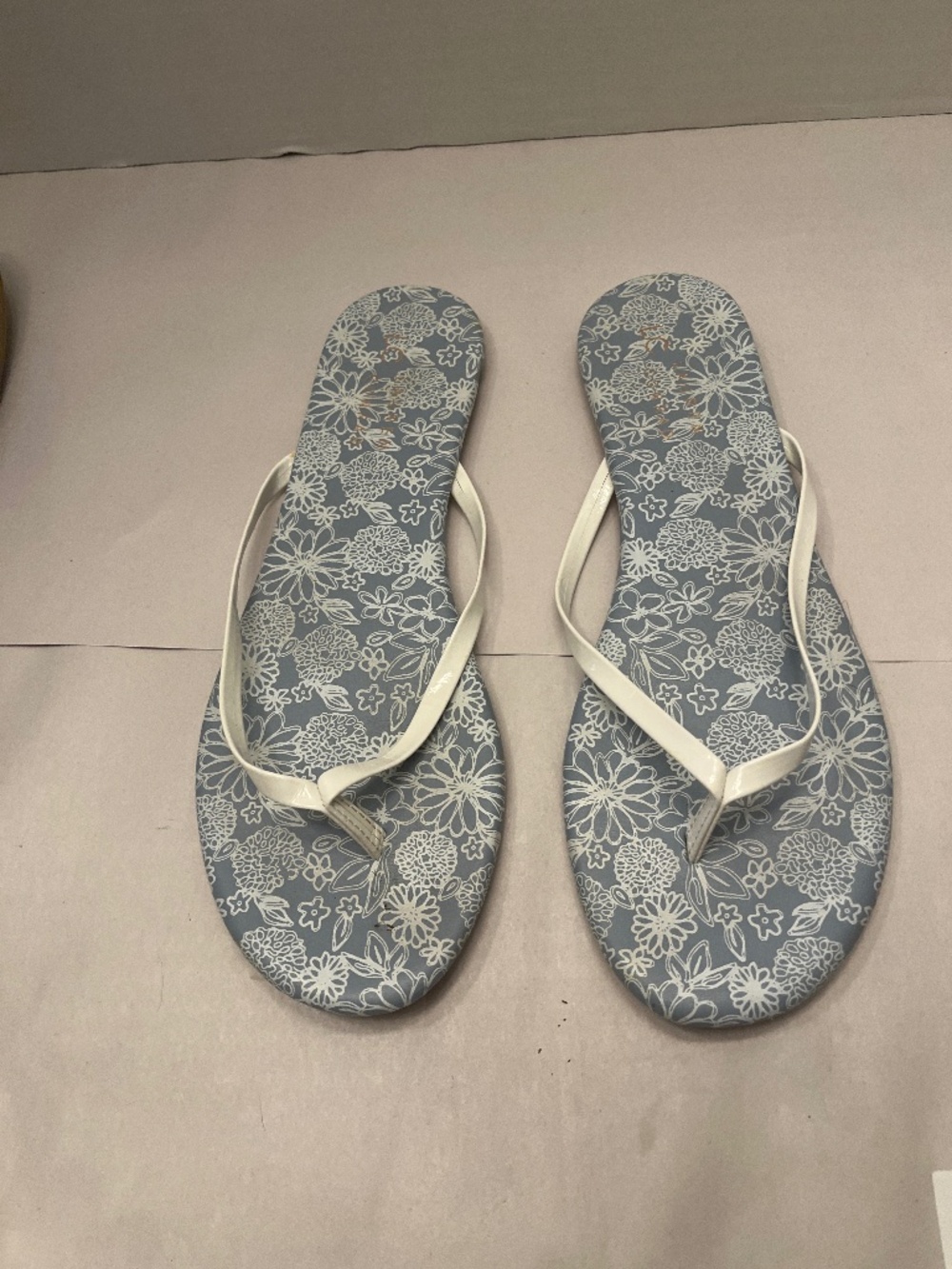 Lauren Conrad  size 8 brand new flip flops beautiful baby blue color